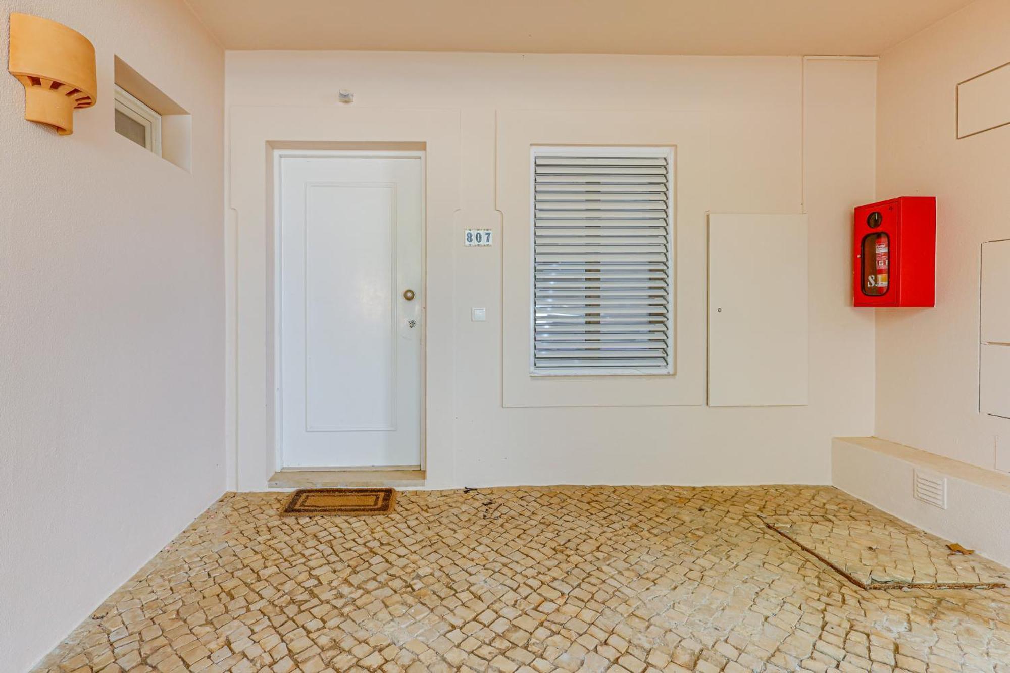 Apartment With 2 Bedrooms, 2M To The Beach Armação de Pêra Zewnętrze zdjęcie